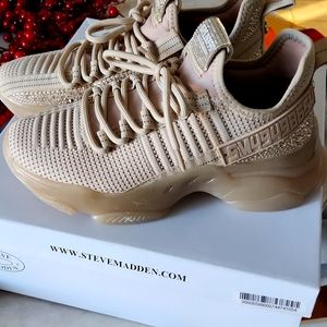 Steve Madden “Maxima” Tennis shoes